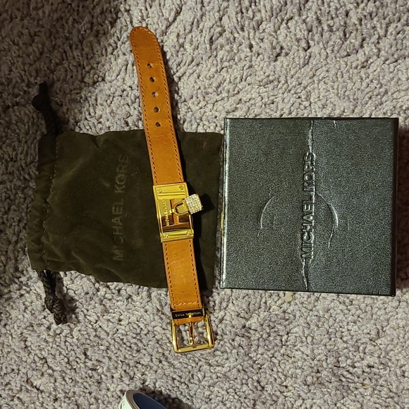 Michael Kors Pave Padlock Leather Bracelet, Golden - Picture 9 of 11